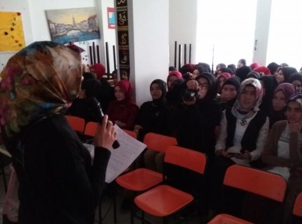 Okulumuzda Bilinçli Tüketici Tutumlu Öğrenci Konulu Seminer Verildi